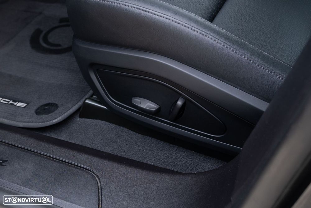Porsche Taycan Bateria Performance Plus - 22