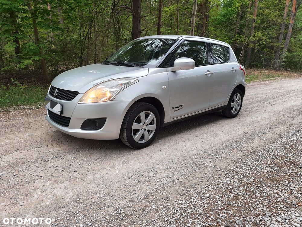 Suzuki Swift - 1