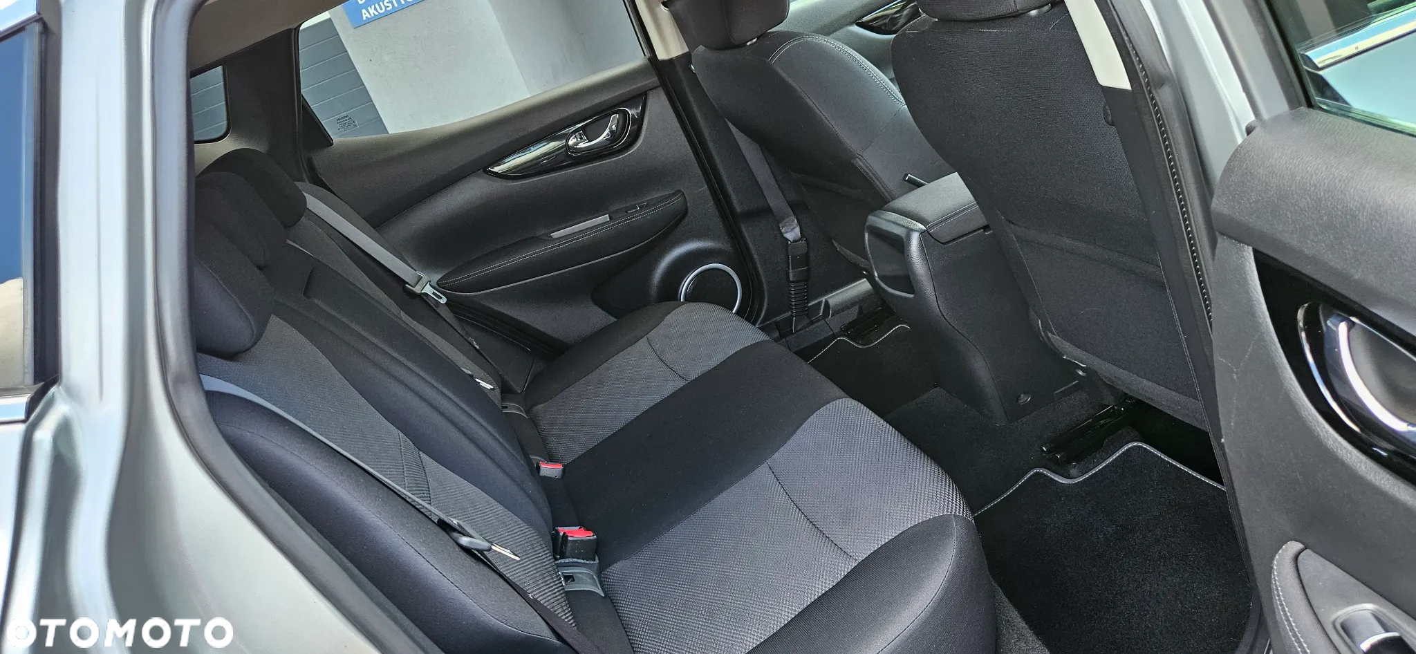 Nissan Qashqai 1.2 DIG-T N-Connecta EU6 - 18