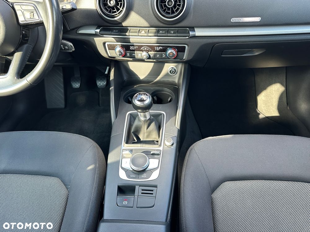 Audi A3 Sportback - 18