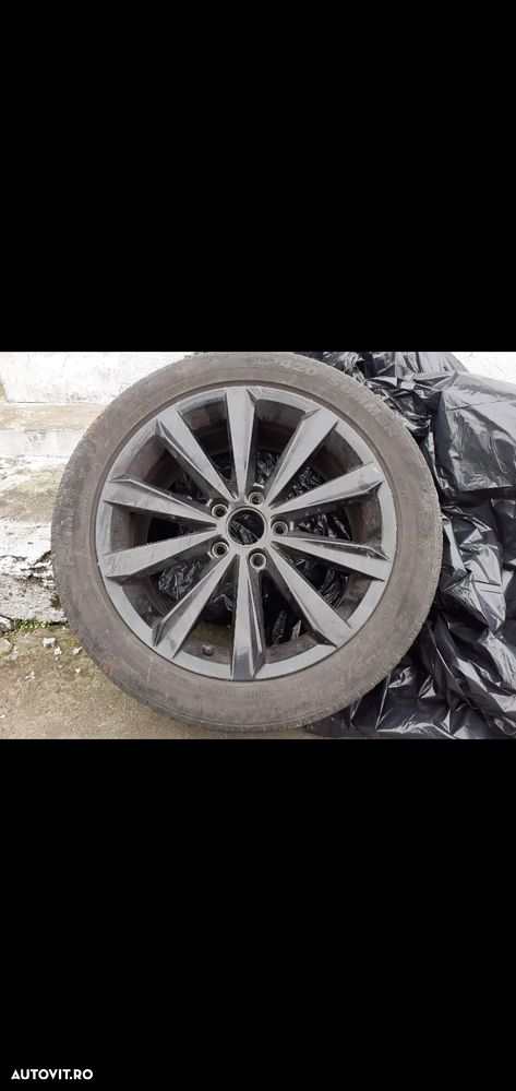 Volkswagen Passat - 10