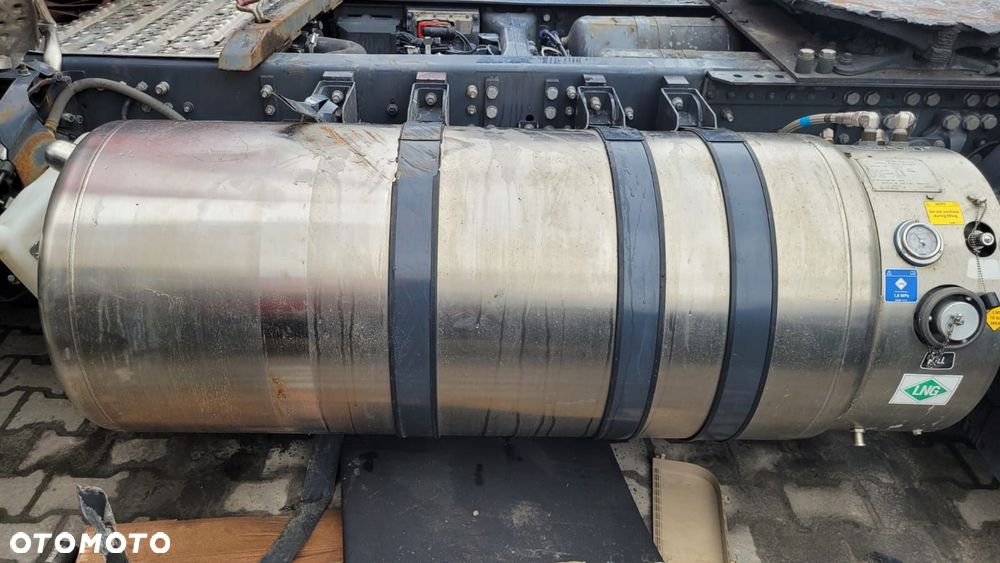 ZBIORNIK LNG GAZU ZIEMNEGO CHART 451 L SCANIA R 2020 32041670 - 1