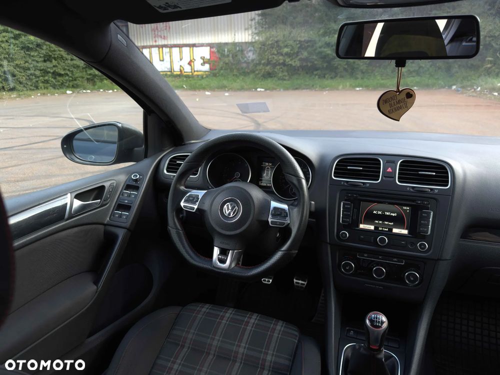 Volkswagen Golf 2.0 TSI GTI - 21