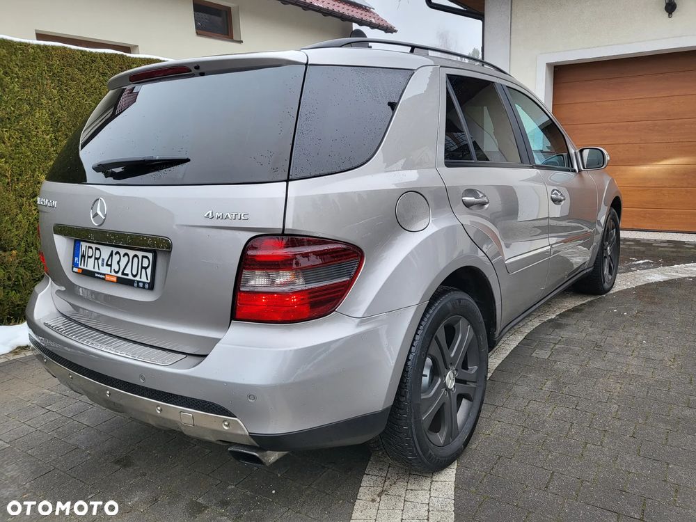 Mercedes-Benz ML - 19