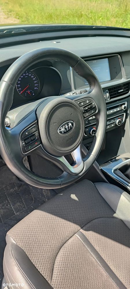 Kia Optima - 12