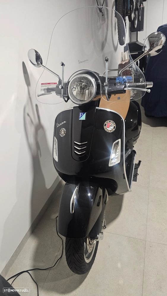 Vespa GTS Super GTS - 1