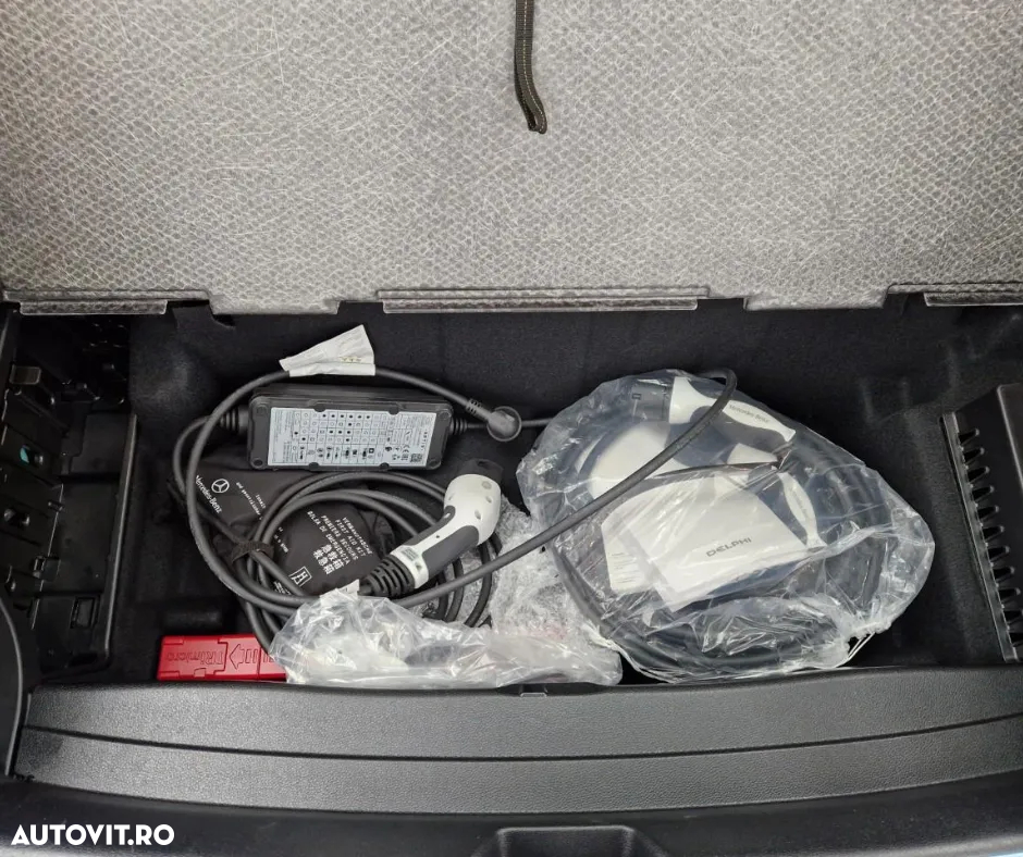 Mercedes-Benz GLC 300 e 4MATIC - 9