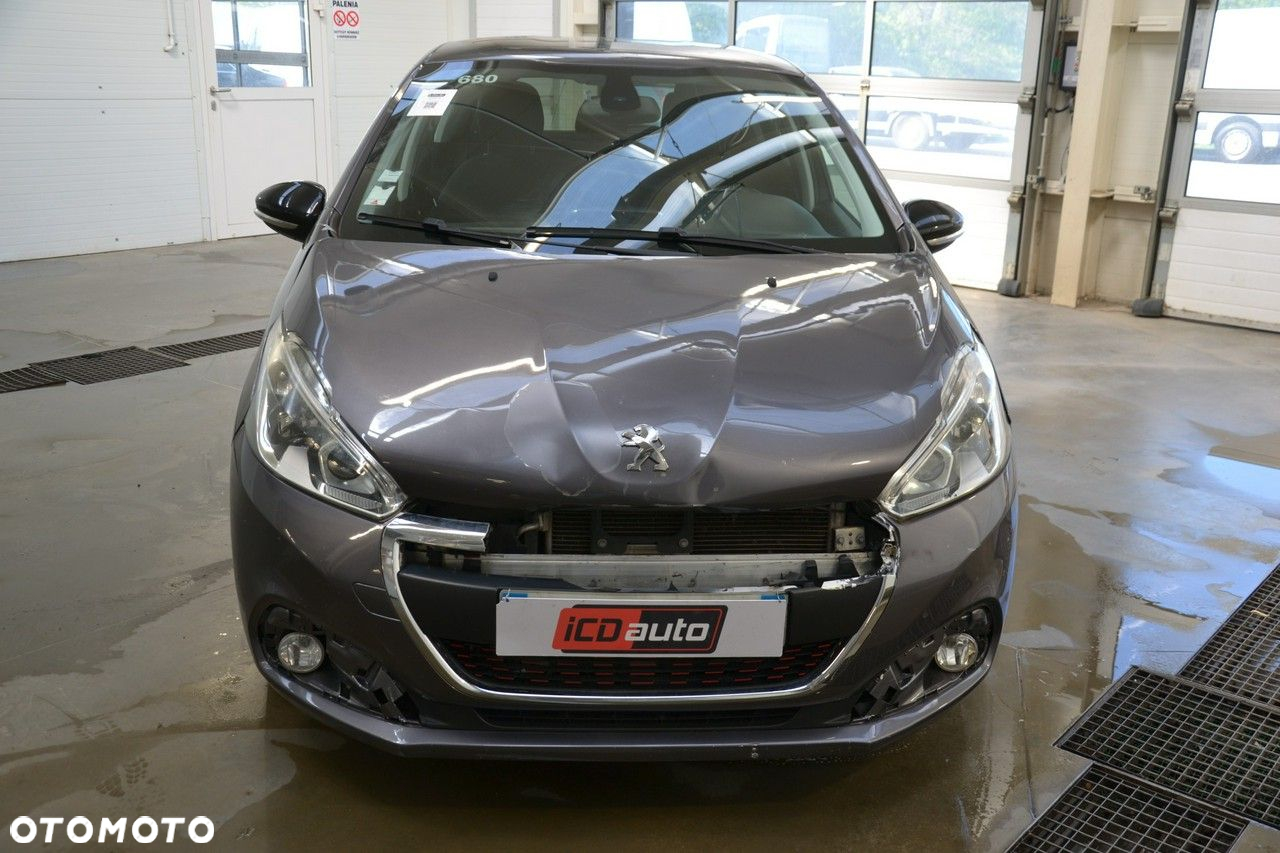 Peugeot 208 - 2