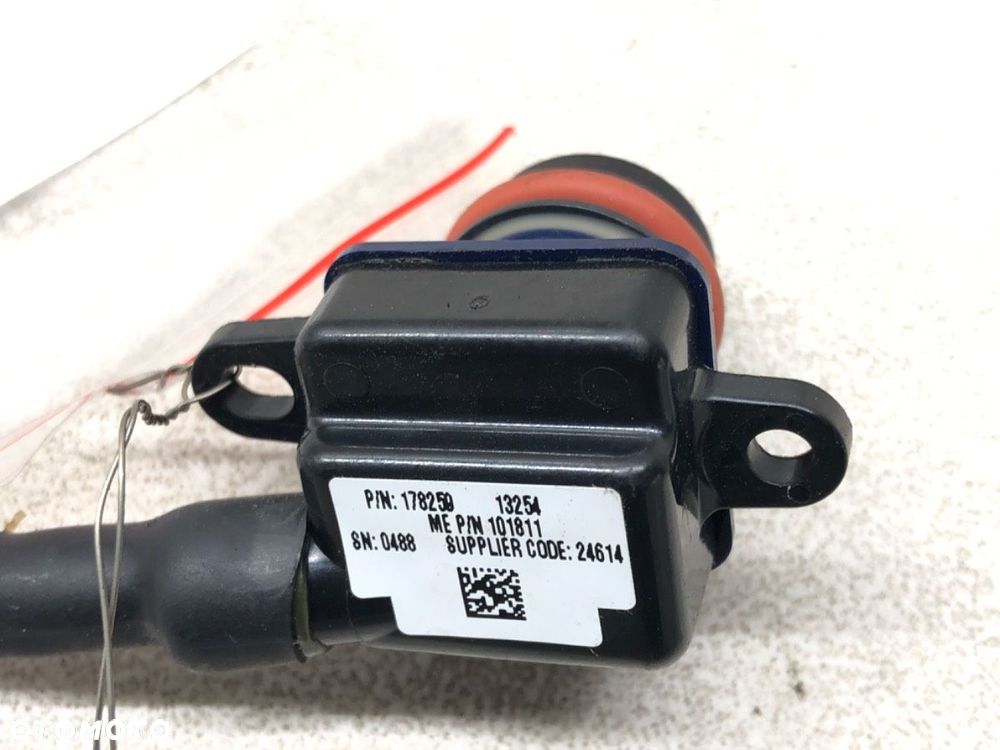 KAMERA COFANIA  MASERATI QUATTROPORTE VI 2012 - 2022 3.0 S Q4 302 kW [411 KM] benzyna 2013 - 2022 - 4