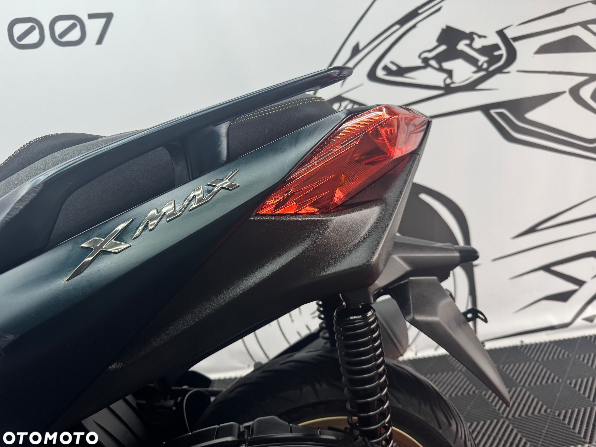 Yamaha X-max - 17