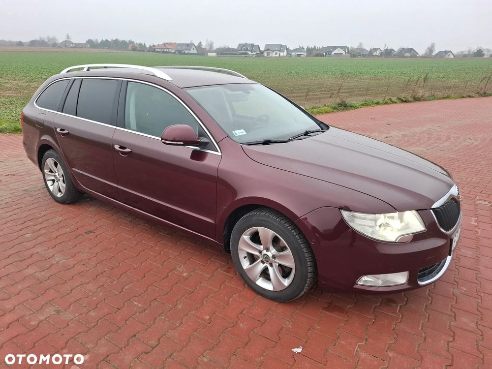 Skoda Superb 2.0 TDI DSG Exclusive - 6