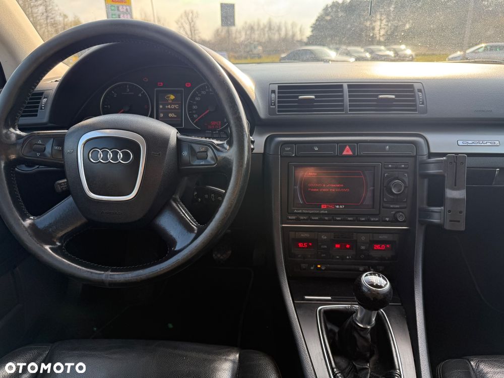Audi A4 Avant 3.0 TDI quattro - 25