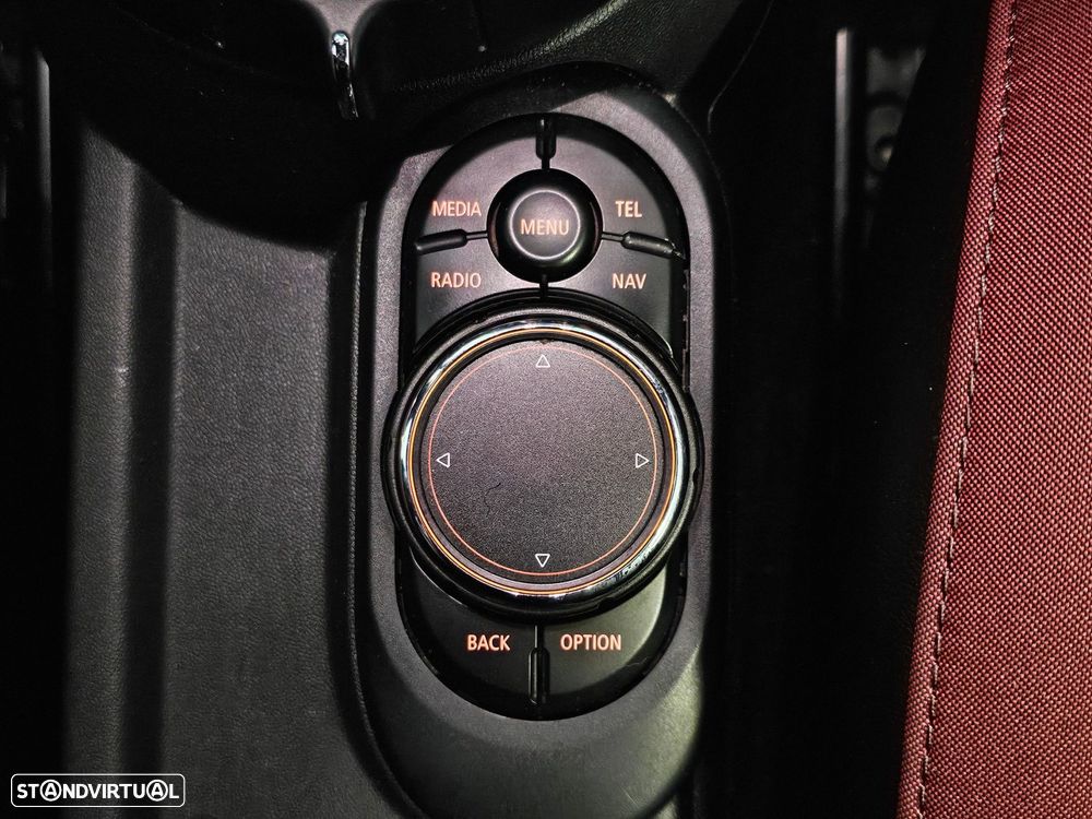 MINI 3 Portas John Cooper Works Aut. - 21