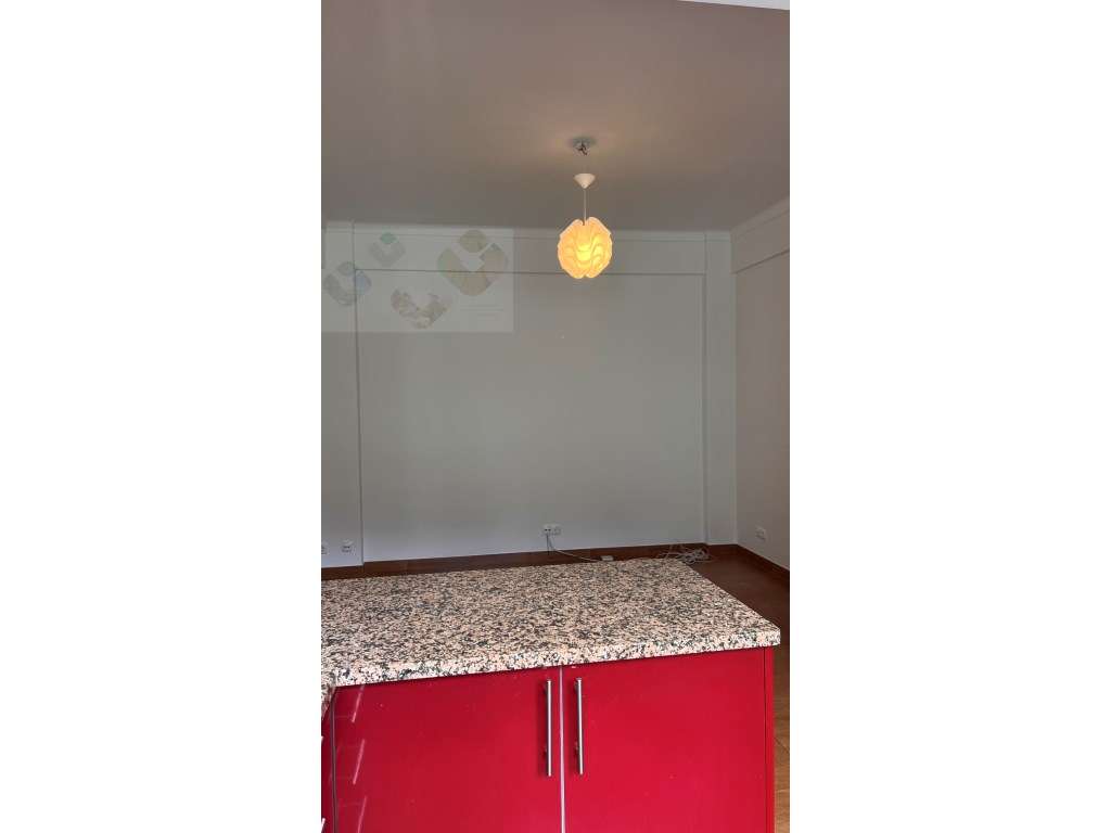 Amadora Venteira, Excelente T1, Remodelado e Equipado, Oportunidade... - Grande imagem: 5/26