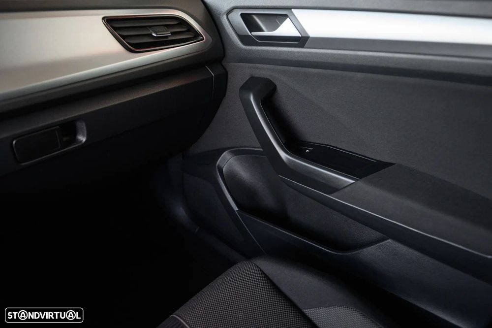 VW T-Roc 1.0 TSI Life - 48