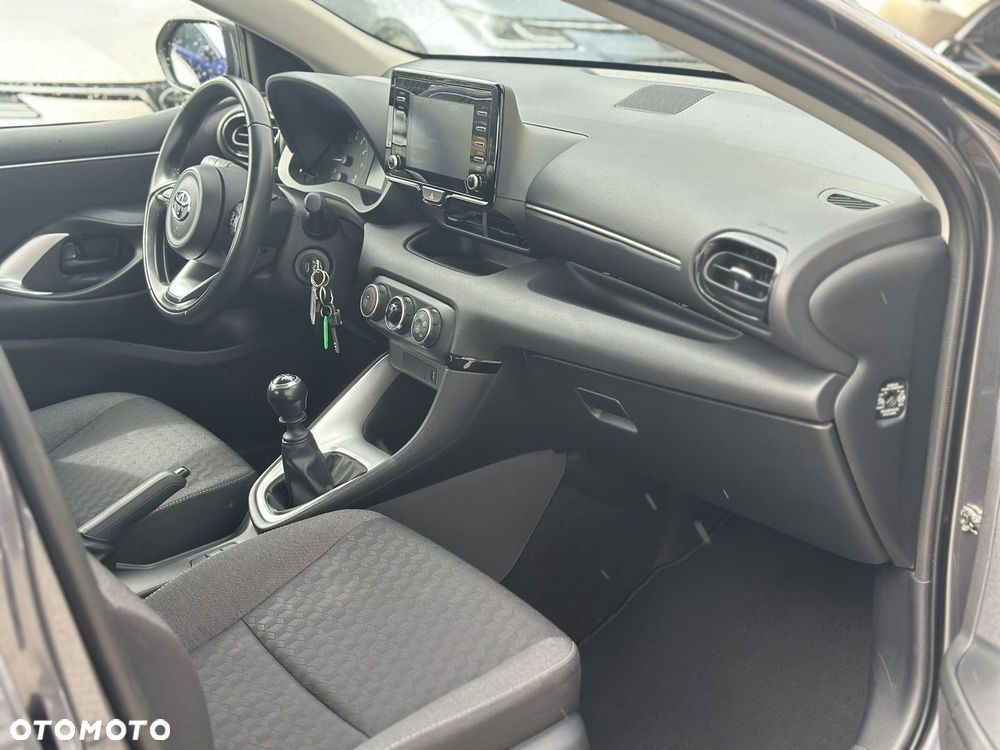 Toyota Yaris - 7
