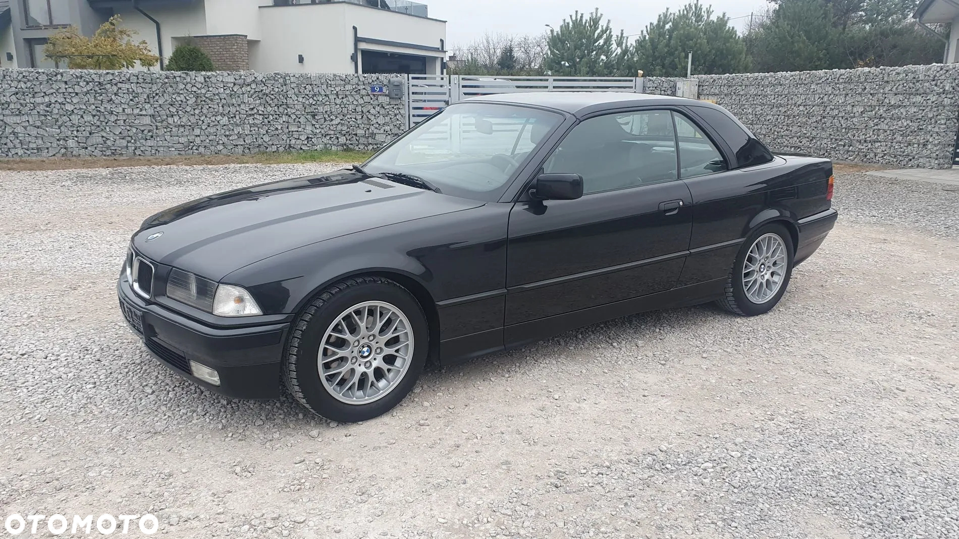 BMW Seria 3 325i - 2