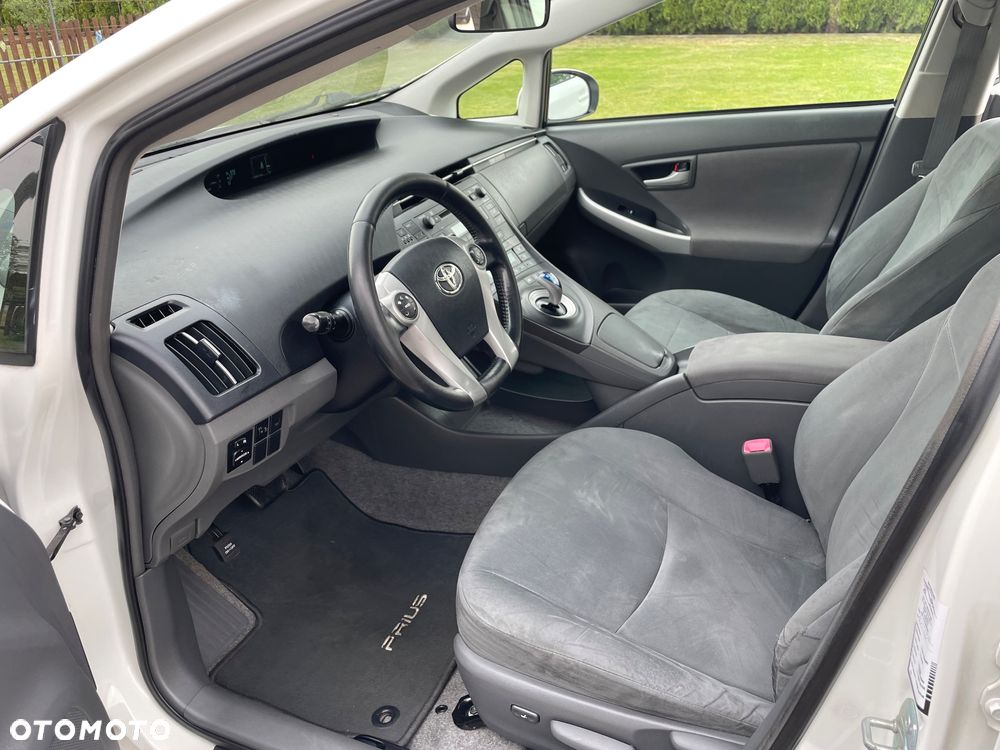 Toyota Prius - 6