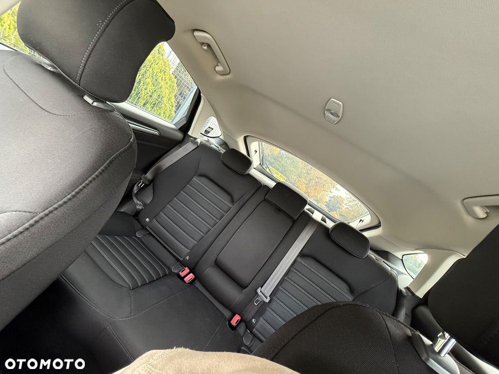 Ford Mondeo - 33