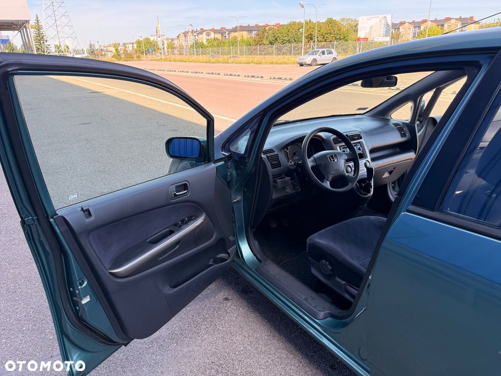 Honda Stream - 25