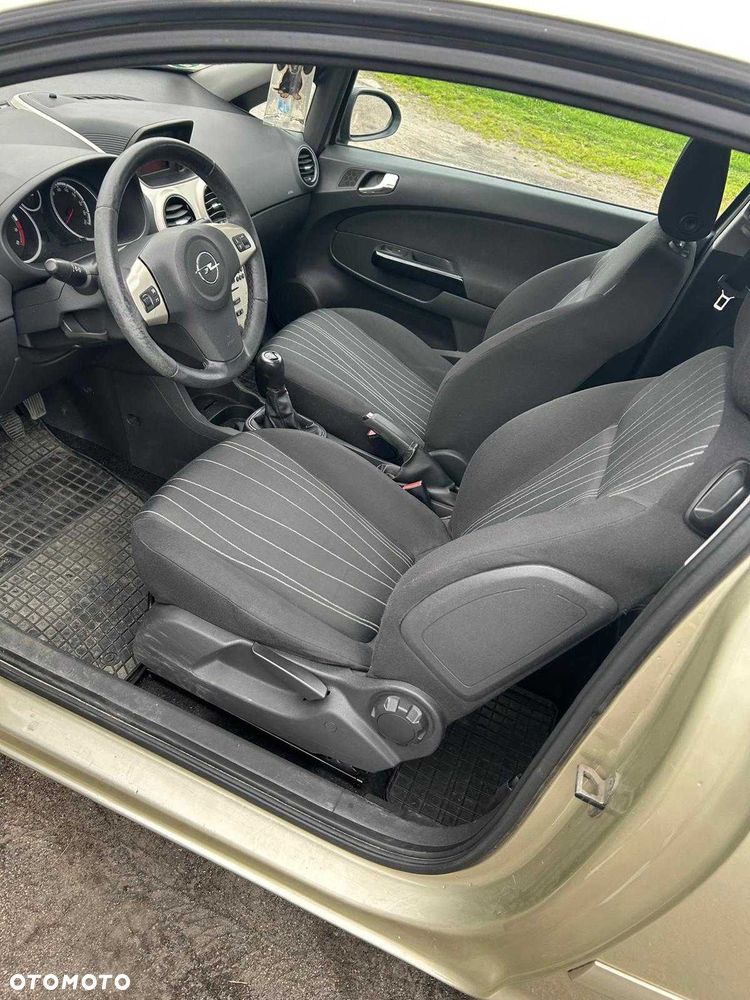 Opel Corsa - 6