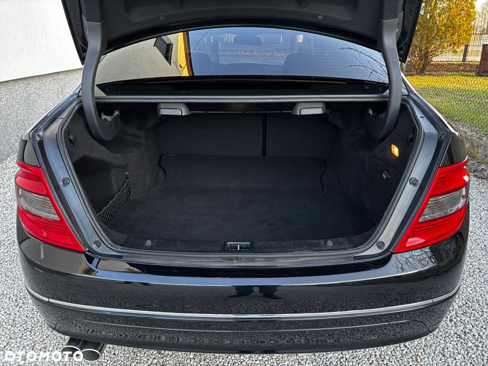 Mercedes-Benz Klasa C 180 Kompressor Avantgarde - 16