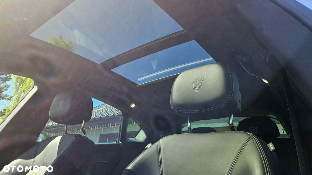 Maserati Levante Q4 Executive - 15