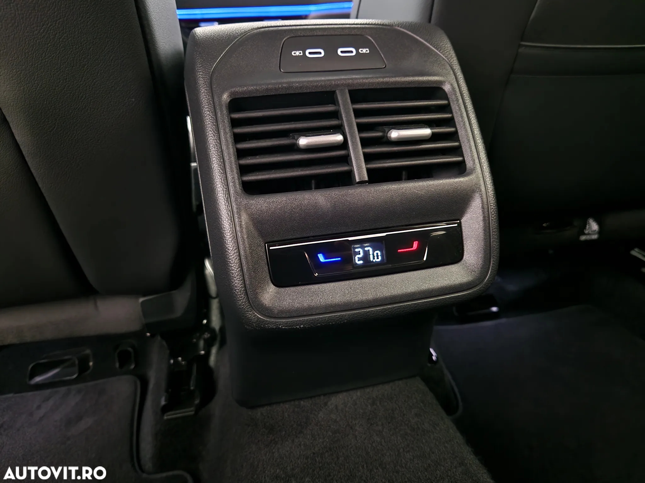 Volkswagen Passat Variant 1.5 TSI ACT OPF DSG Comfortline - 31