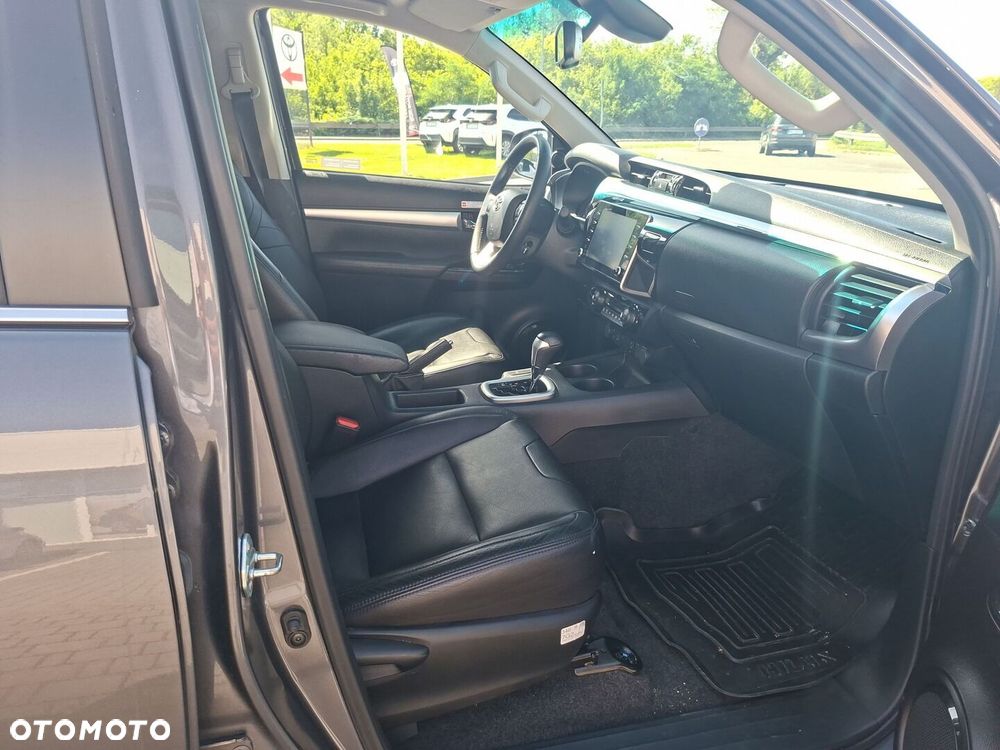 Toyota Hilux 2.8 D-4D Double Cab SR5 4x4 - 9