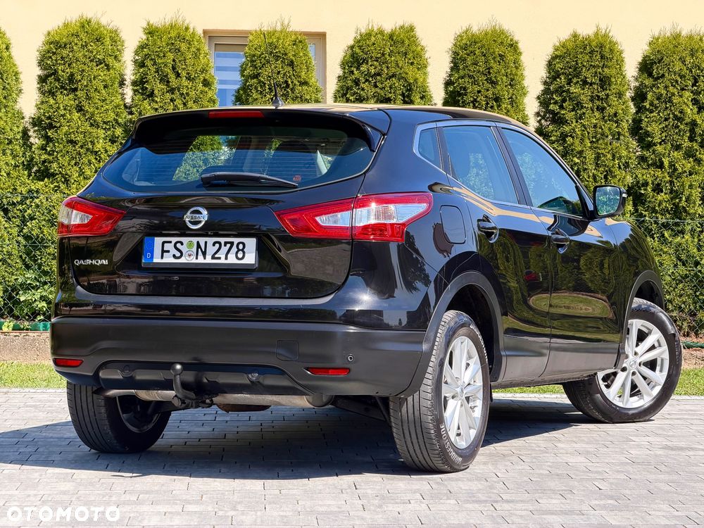 Nissan Qashqai 1.6 dCi 4 x 4 DPF tekna - 3