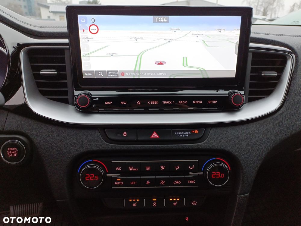 Kia XCeed 1.5 T-GDI Business Line DCT - 18