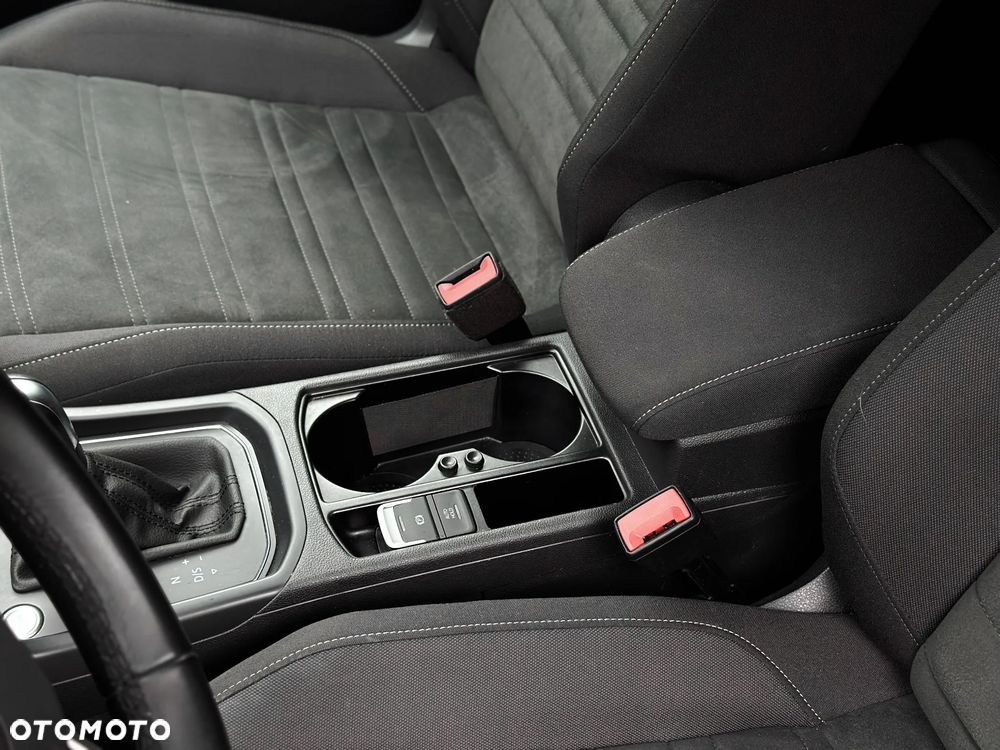 Volkswagen Touran 2.0 TDI BMT Comfortline Plus DSG - 27