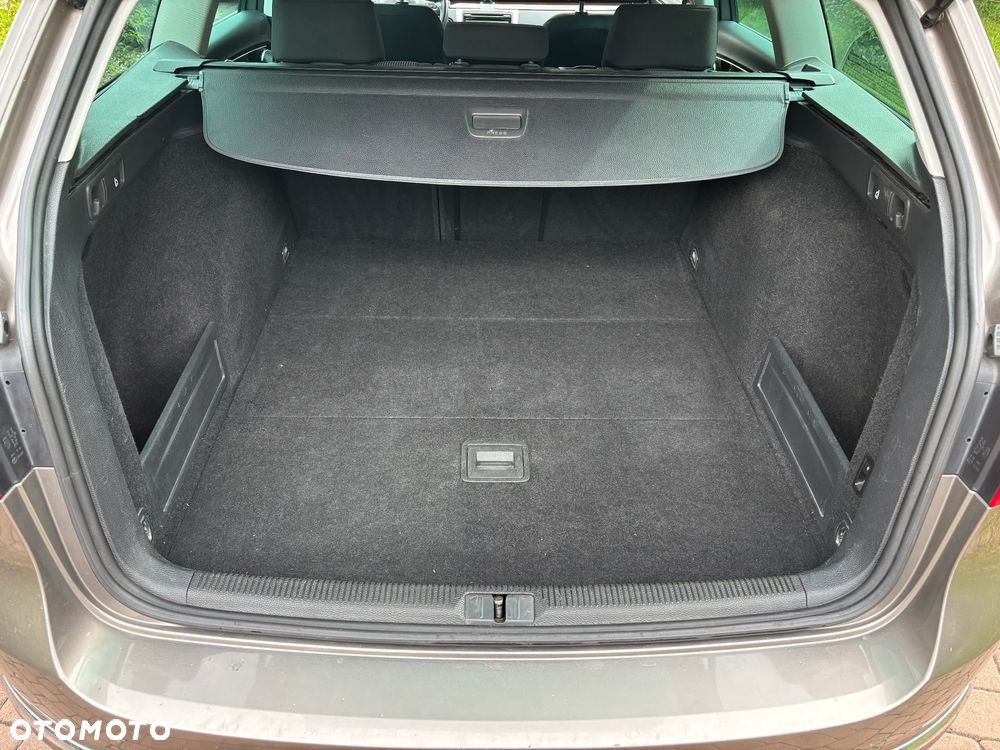 Volkswagen Passat Variant 2.0 TDI BlueMotion Technology Comfortline - 29