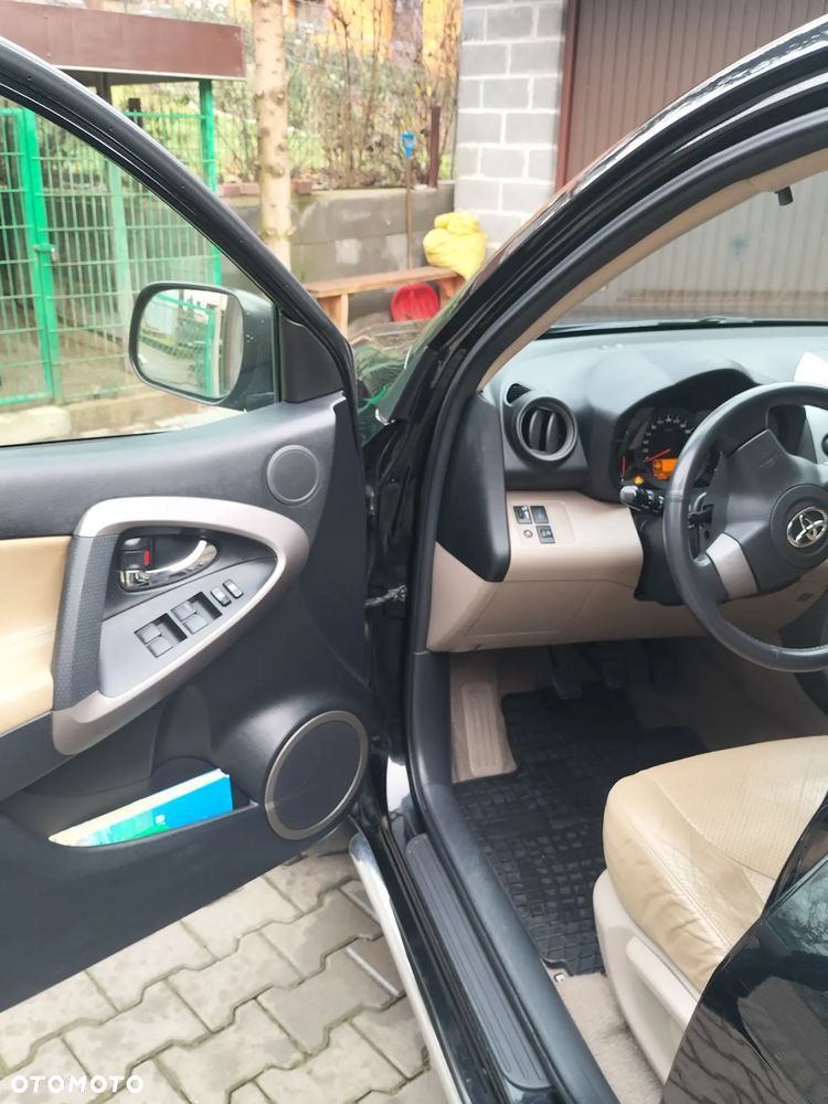 Toyota RAV4 2.2 D-4D Prestige - 5