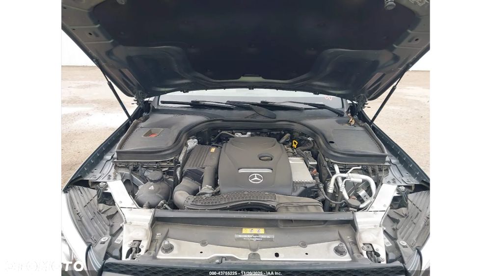 Mercedes-Benz GLC - 12