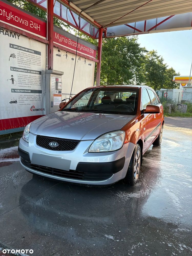 Kia Rio 1.5 CRDi City - 1