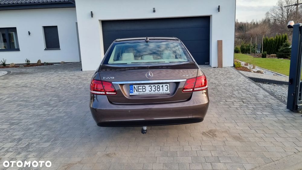 Mercedes-Benz Klasa E 220 BlueTEC 4-Matic Elegance - 10