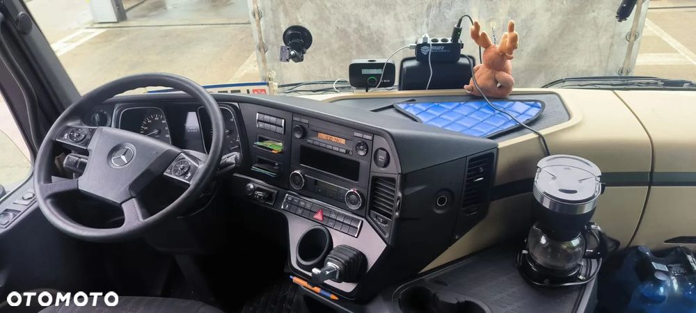 Mercedes-Benz ACTROS MP4 - 1