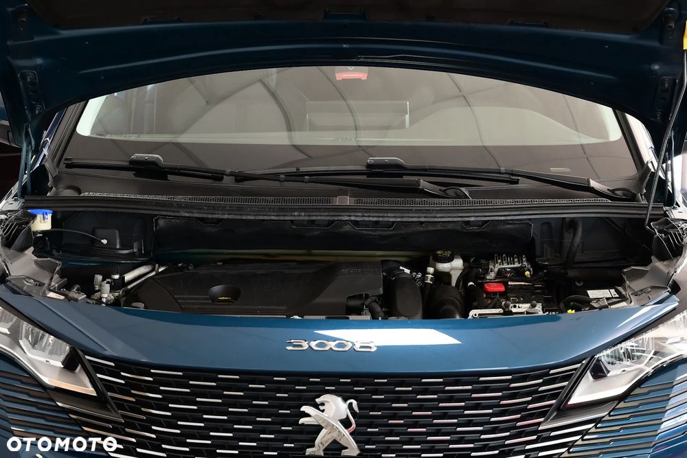Peugeot 3008 1.6 PureTech Hybrid PHEV Allure S&S EAT8 - 9