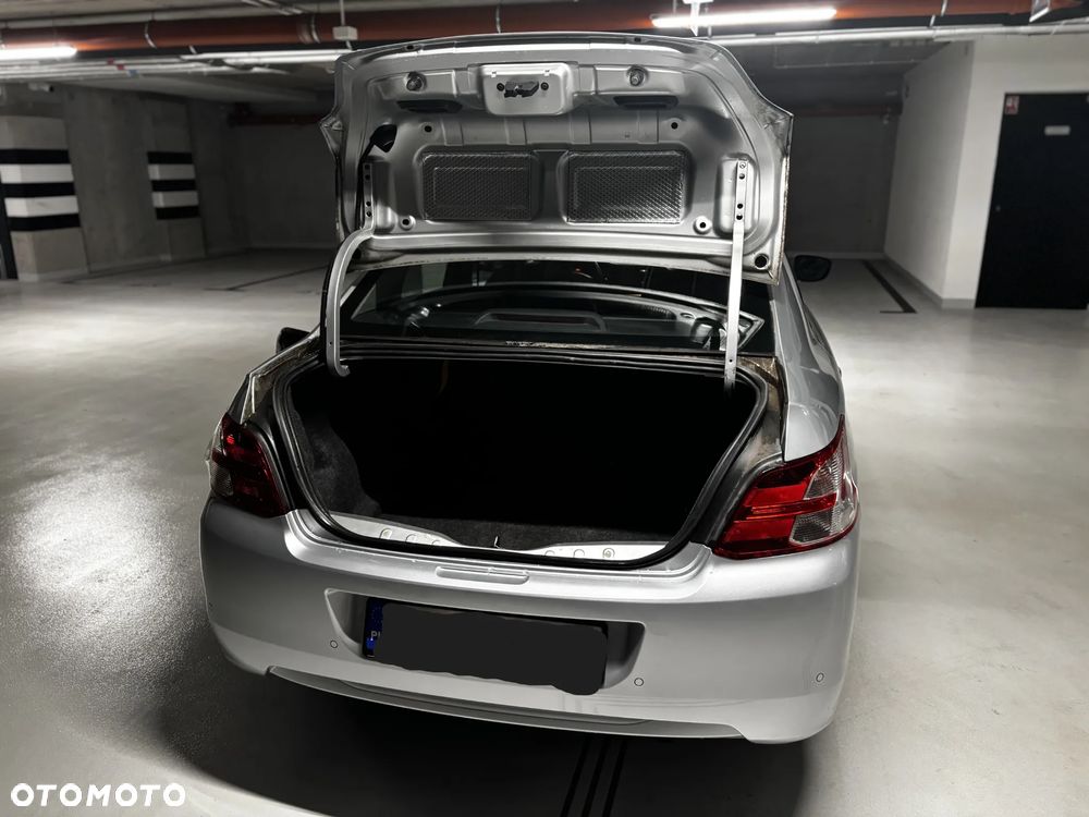 Peugeot 301 1.6 VTi Allure - 8