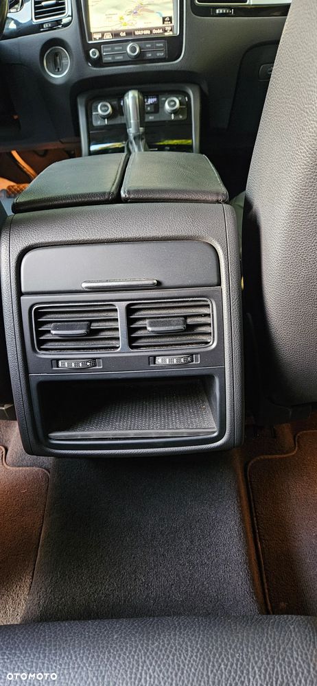 Volkswagen Touareg 3.0 V6 TDI BMT Business Line - 19