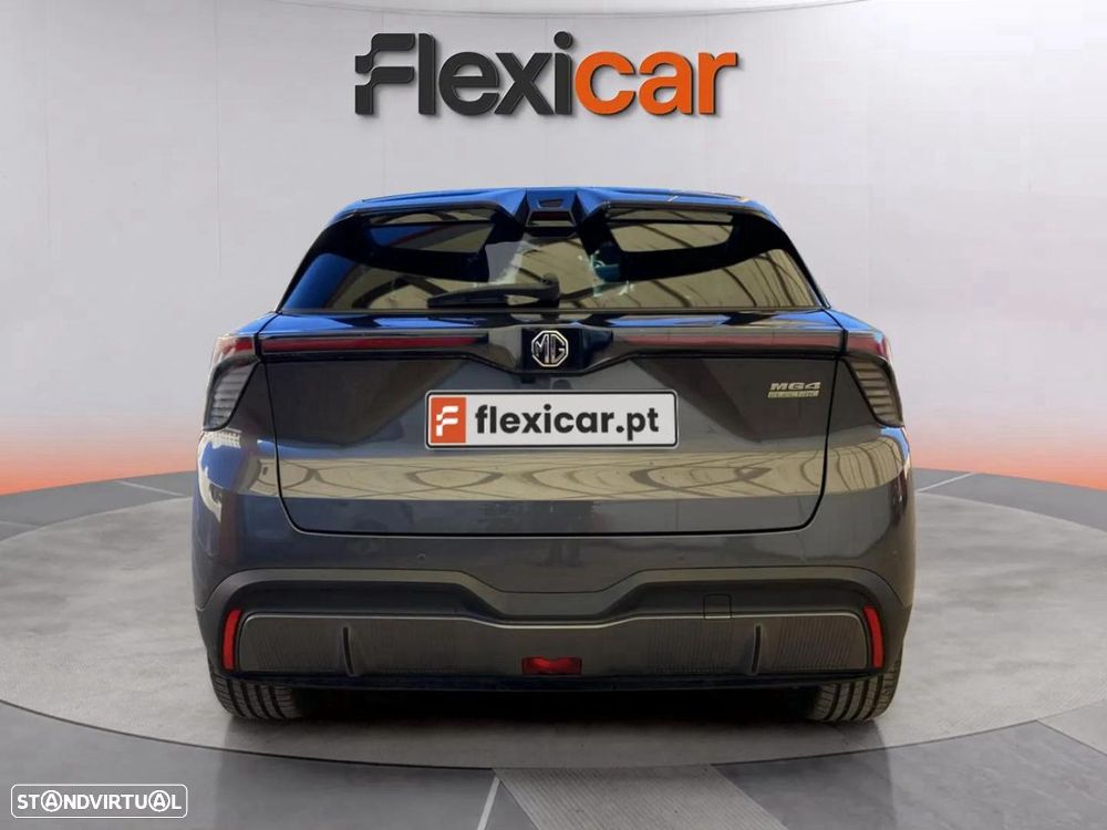 MG MG4 64 kWh Luxury - 8