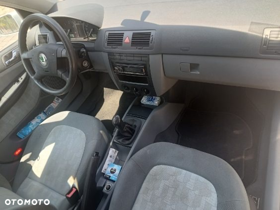 Skoda Fabia - 5