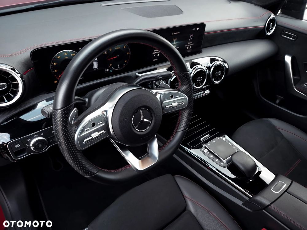 Mercedes-Benz CLA 220 d 4-Matic AMG Line 8G-DCT - 11