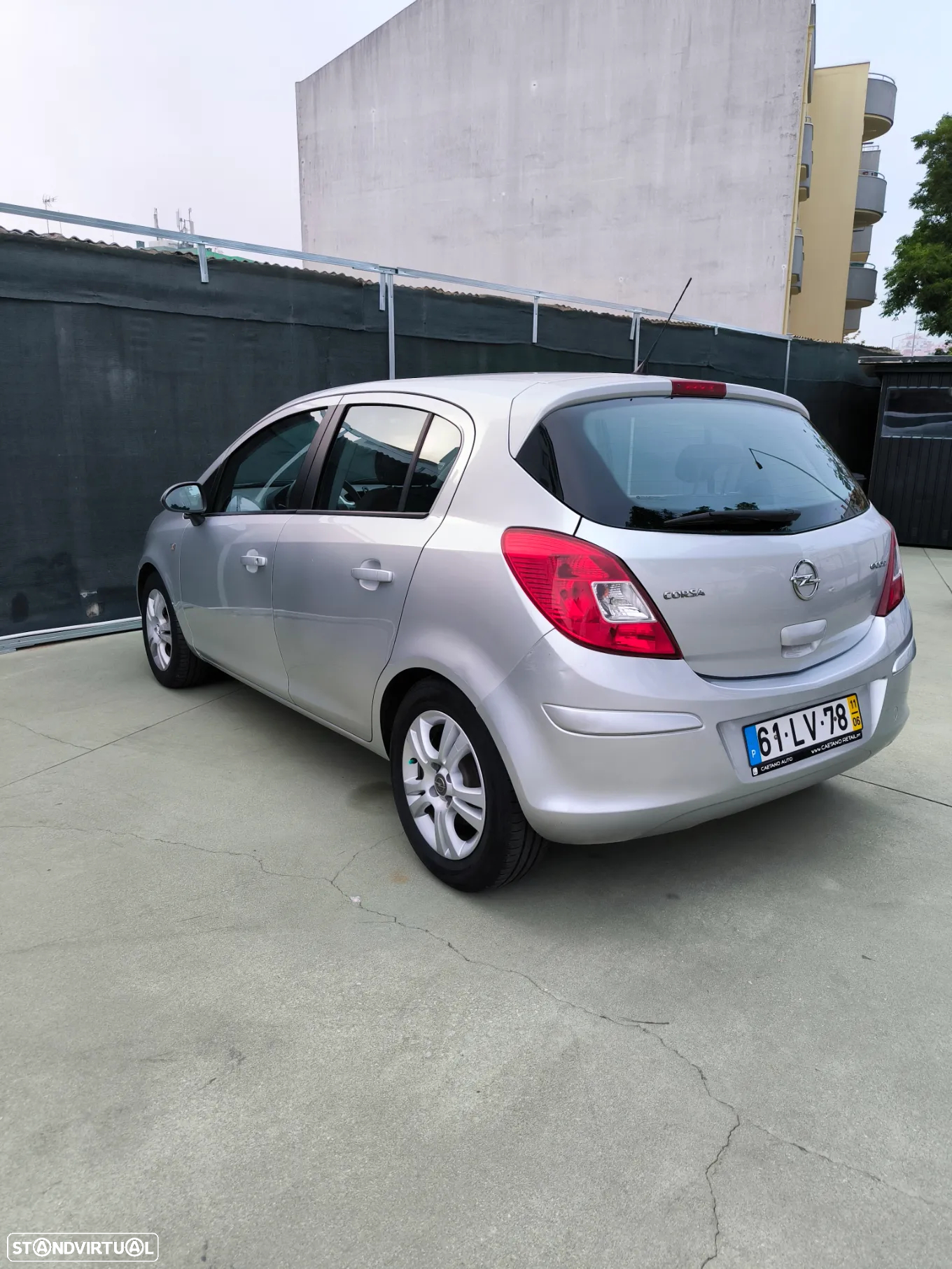 Opel Corsa 1.3 CDTi Cosmo - 4