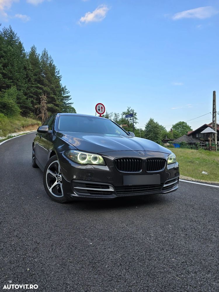 BMW Seria 5 520d EfficientDynamics Edition AT - 13