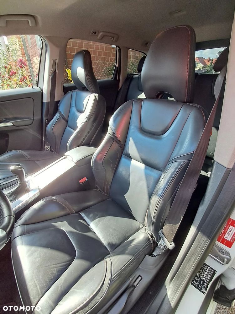 Volvo XC 60 D4 Drive-E Ocean Race - 9