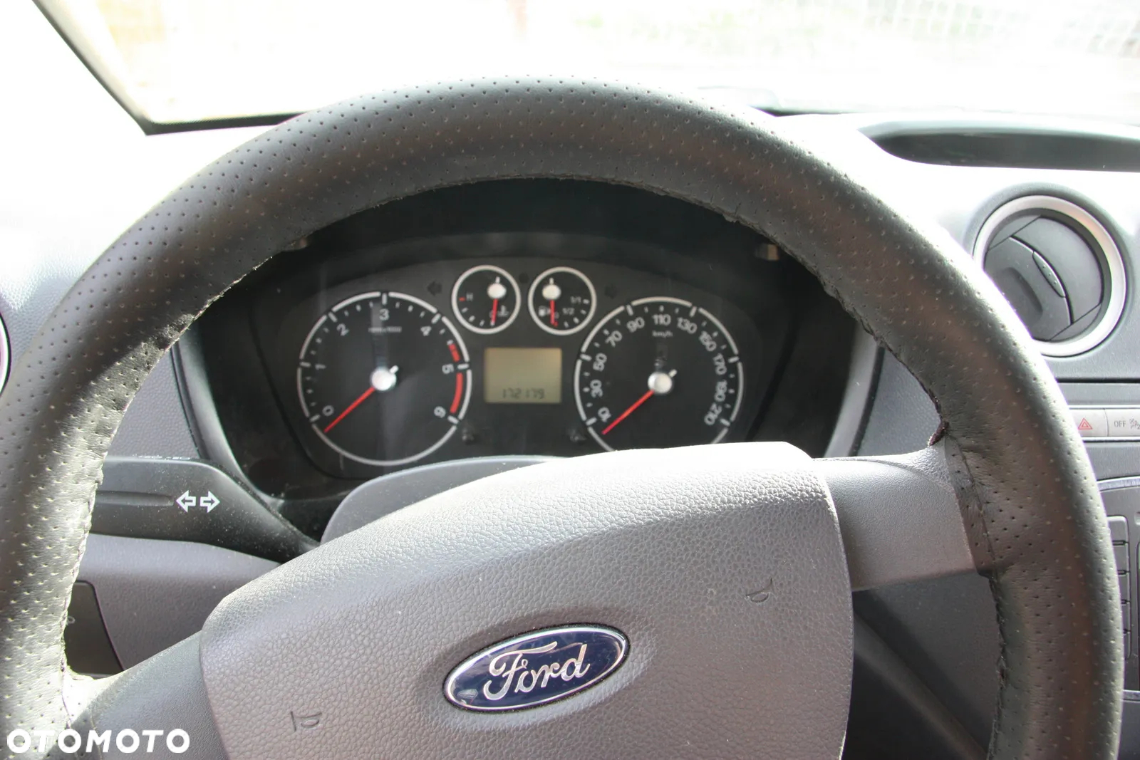 Ford Connect - 15
