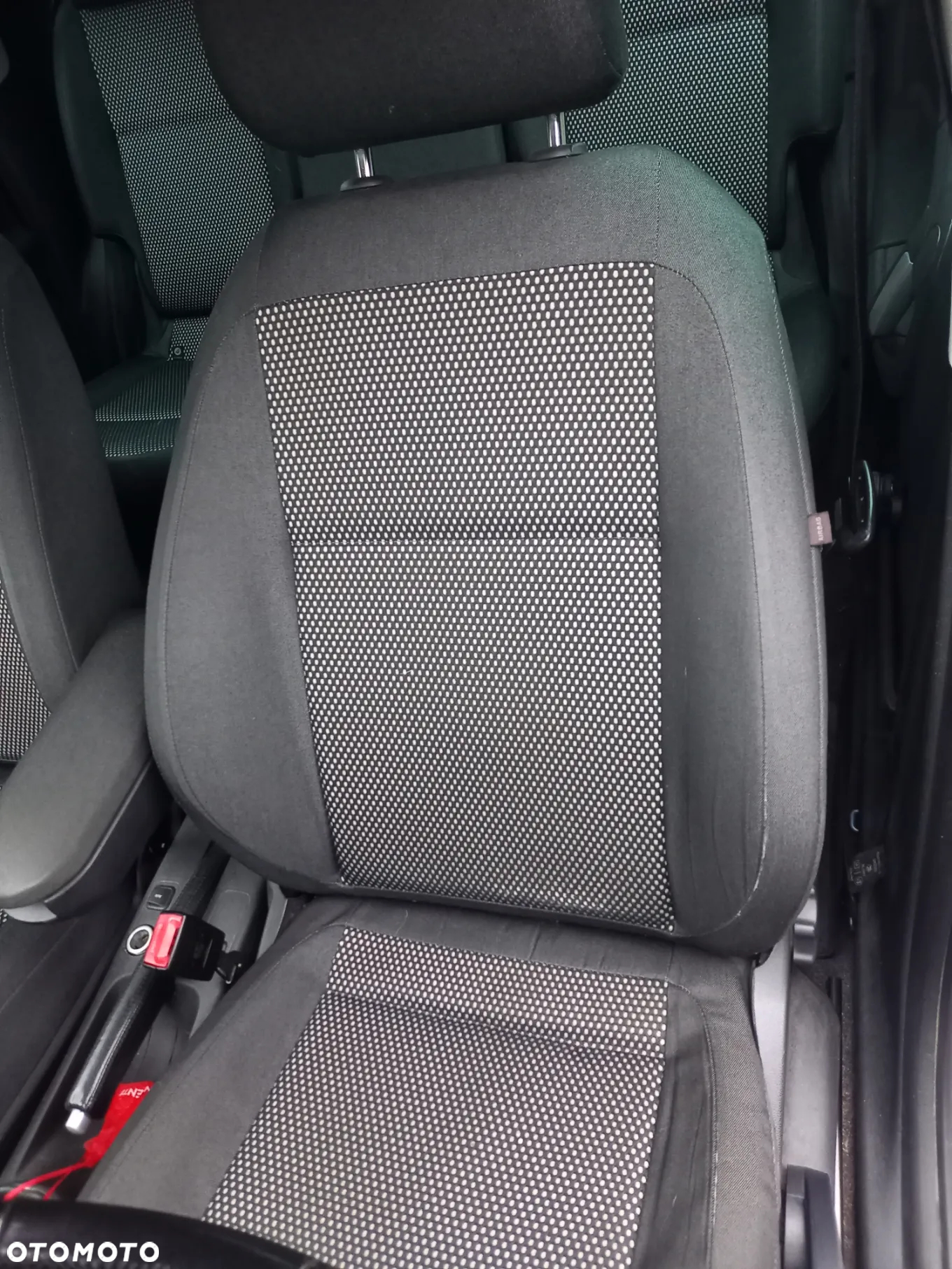 Skoda Roomster 1.6 16V Scout - 8