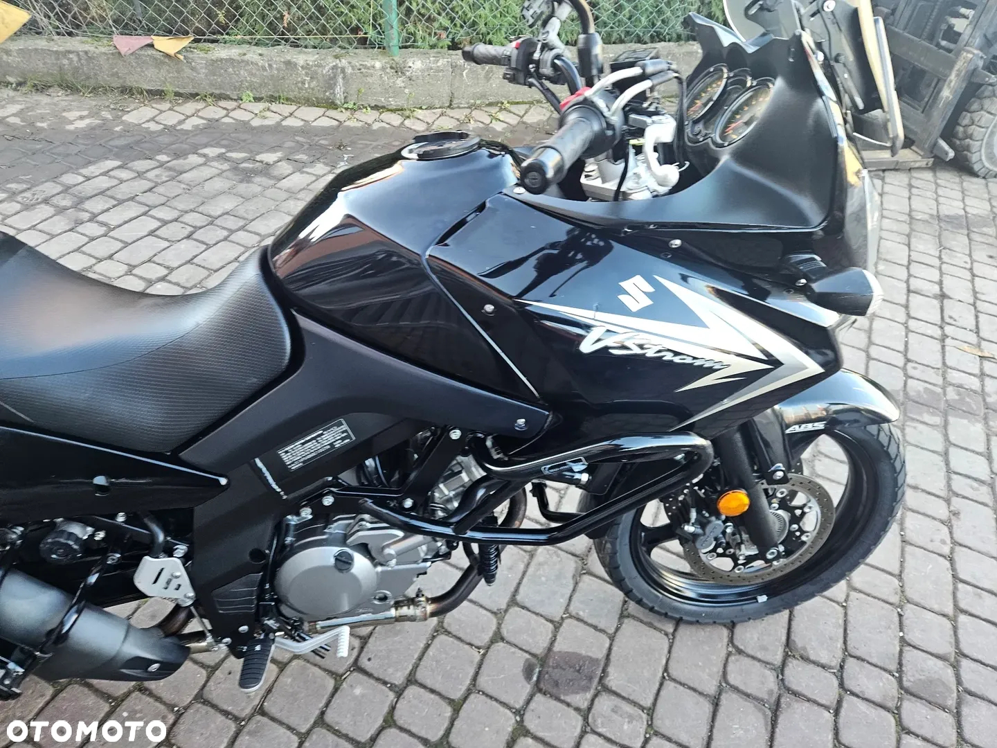Suzuki DL - 20